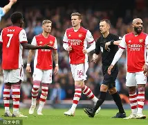 九游体育下载-瓦伦西亚主场不敌对手,遭遇连败的原因